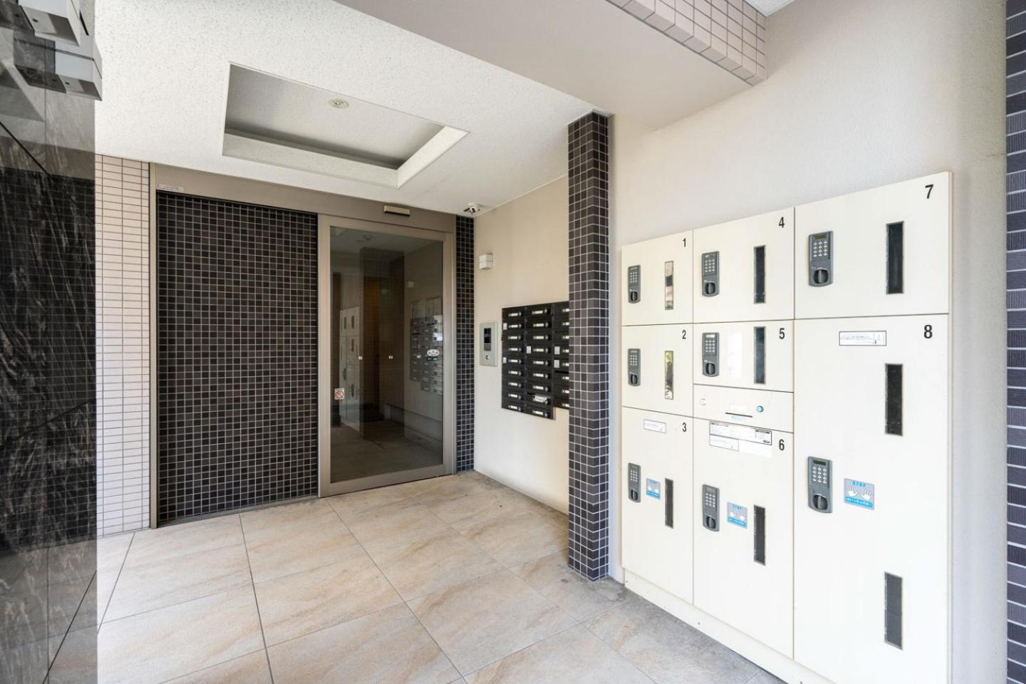 Crest Court Kagurazaka Apartment Tokyo Bagian luar foto