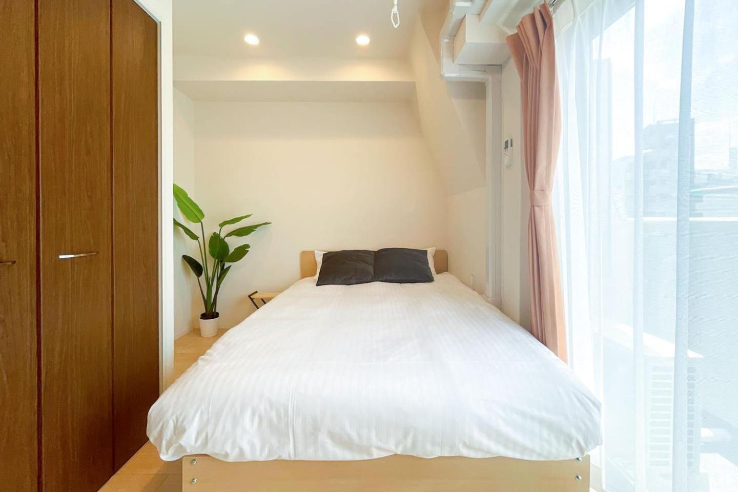 Crest Court Kagurazaka Apartment Tokyo Bagian luar foto