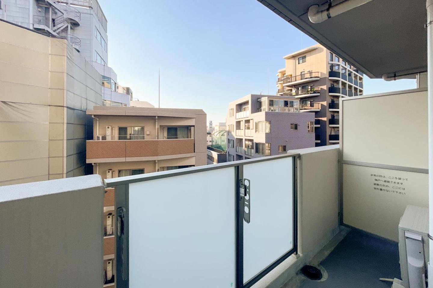 Crest Court Kagurazaka Apartment Tokyo Bagian luar foto